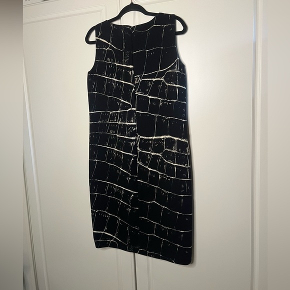 Max Mara 100%Virgin Wool Crocodile Print Shift Dress - Picture 9 of 12